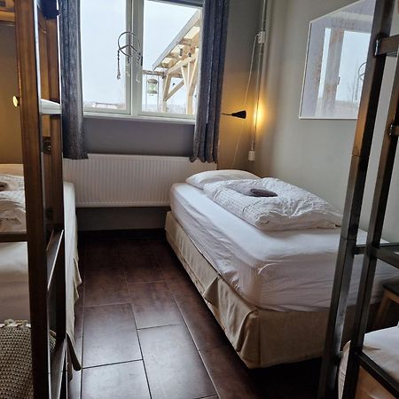 Tehusith Hostel & Guesthouse エイイルススタジル エクステリア 写真
