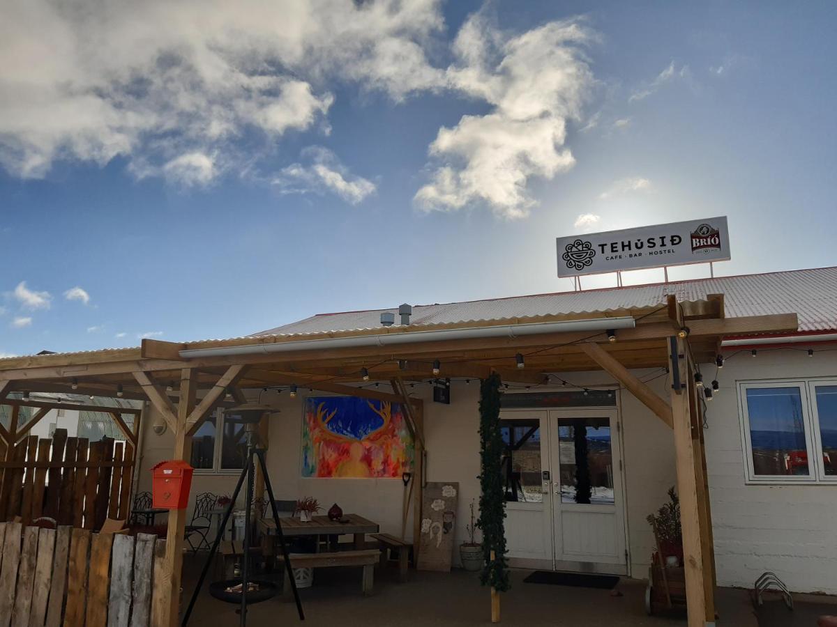Tehusith Hostel & Guesthouse エイイルススタジル エクステリア 写真