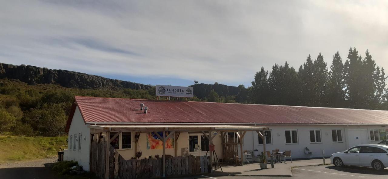 Tehusith Hostel & Guesthouse エイイルススタジル エクステリア 写真