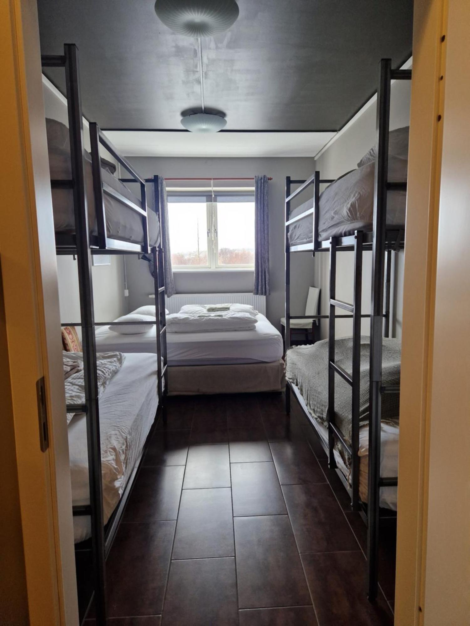 Tehusith Hostel & Guesthouse エイイルススタジル エクステリア 写真