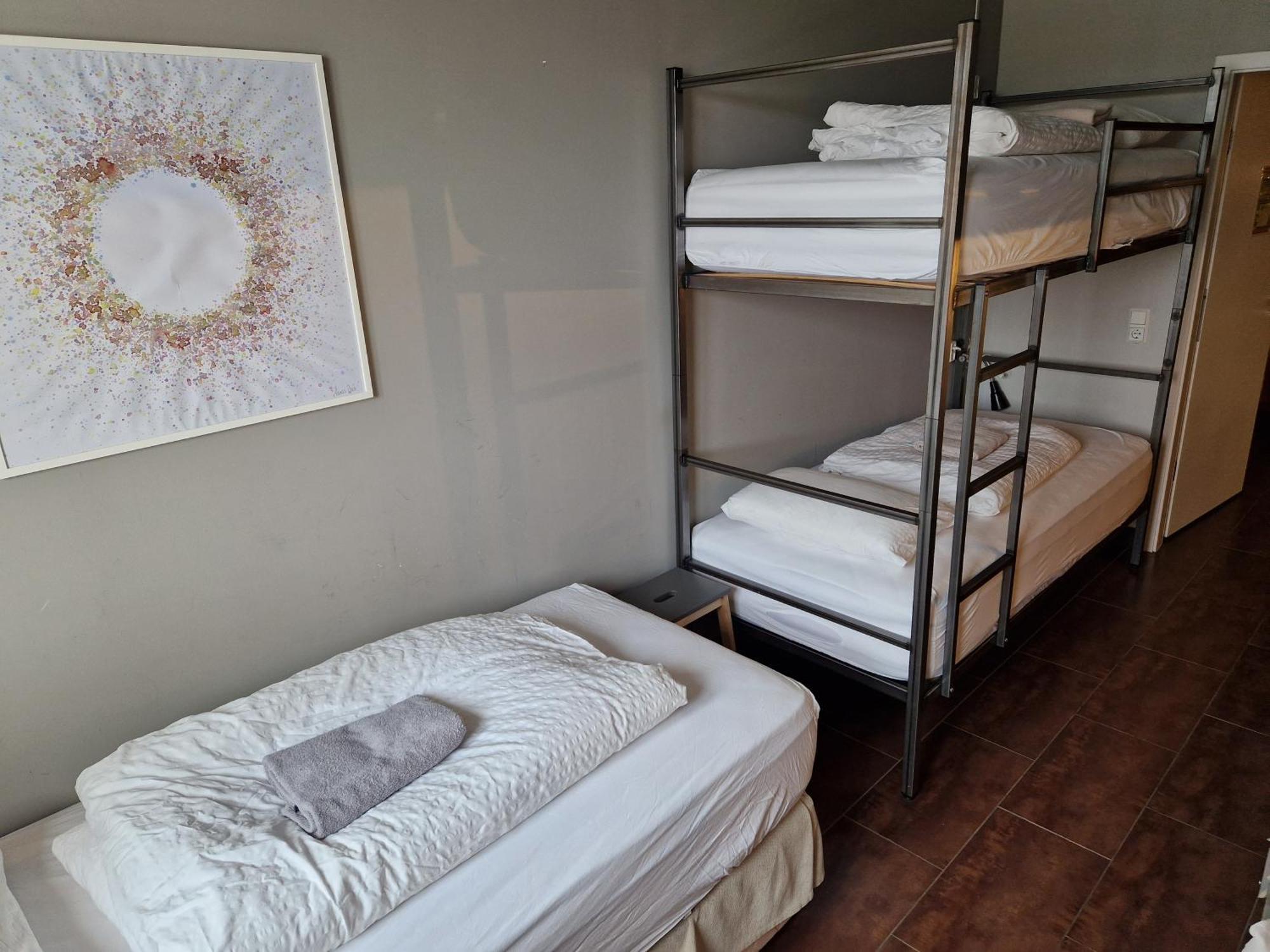 Tehusith Hostel & Guesthouse エイイルススタジル エクステリア 写真