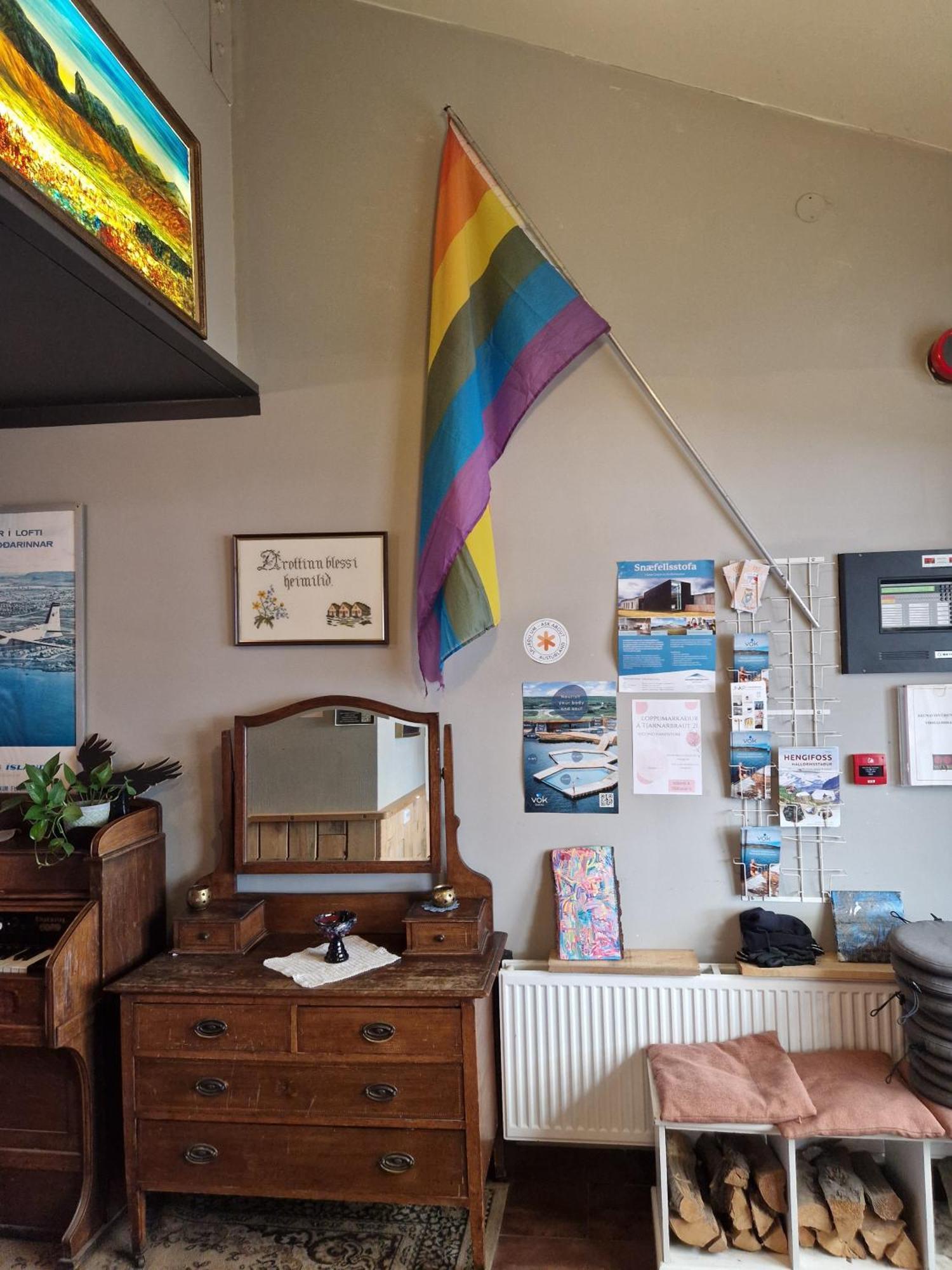 Tehusith Hostel & Guesthouse エイイルススタジル エクステリア 写真