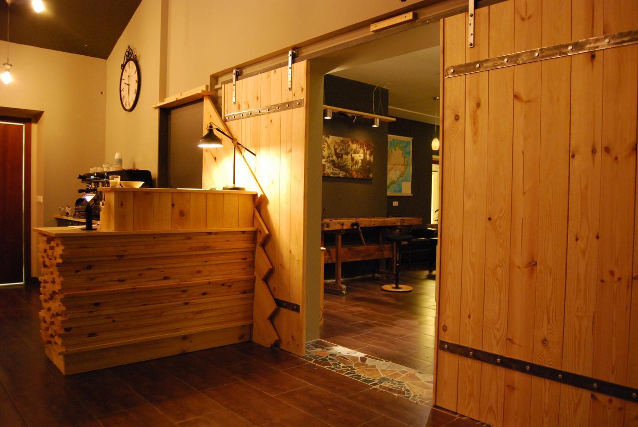 Tehusith Hostel & Guesthouse エイイルススタジル エクステリア 写真