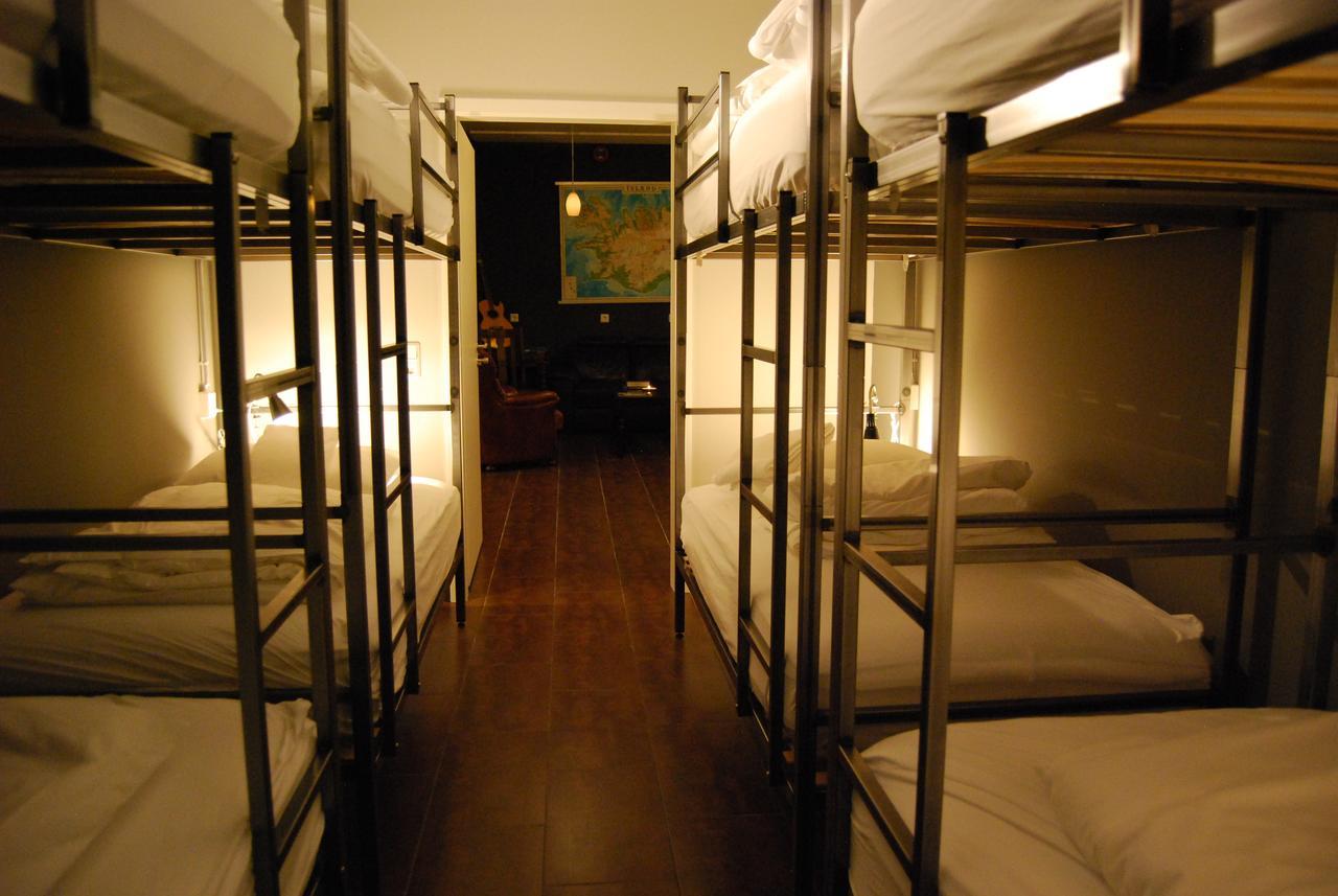 Tehusith Hostel & Guesthouse エイイルススタジル エクステリア 写真