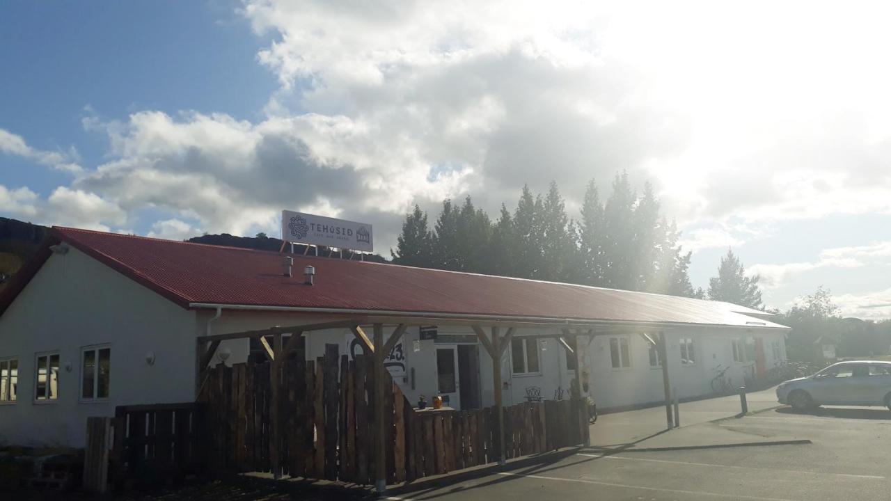 Tehusith Hostel & Guesthouse エイイルススタジル エクステリア 写真