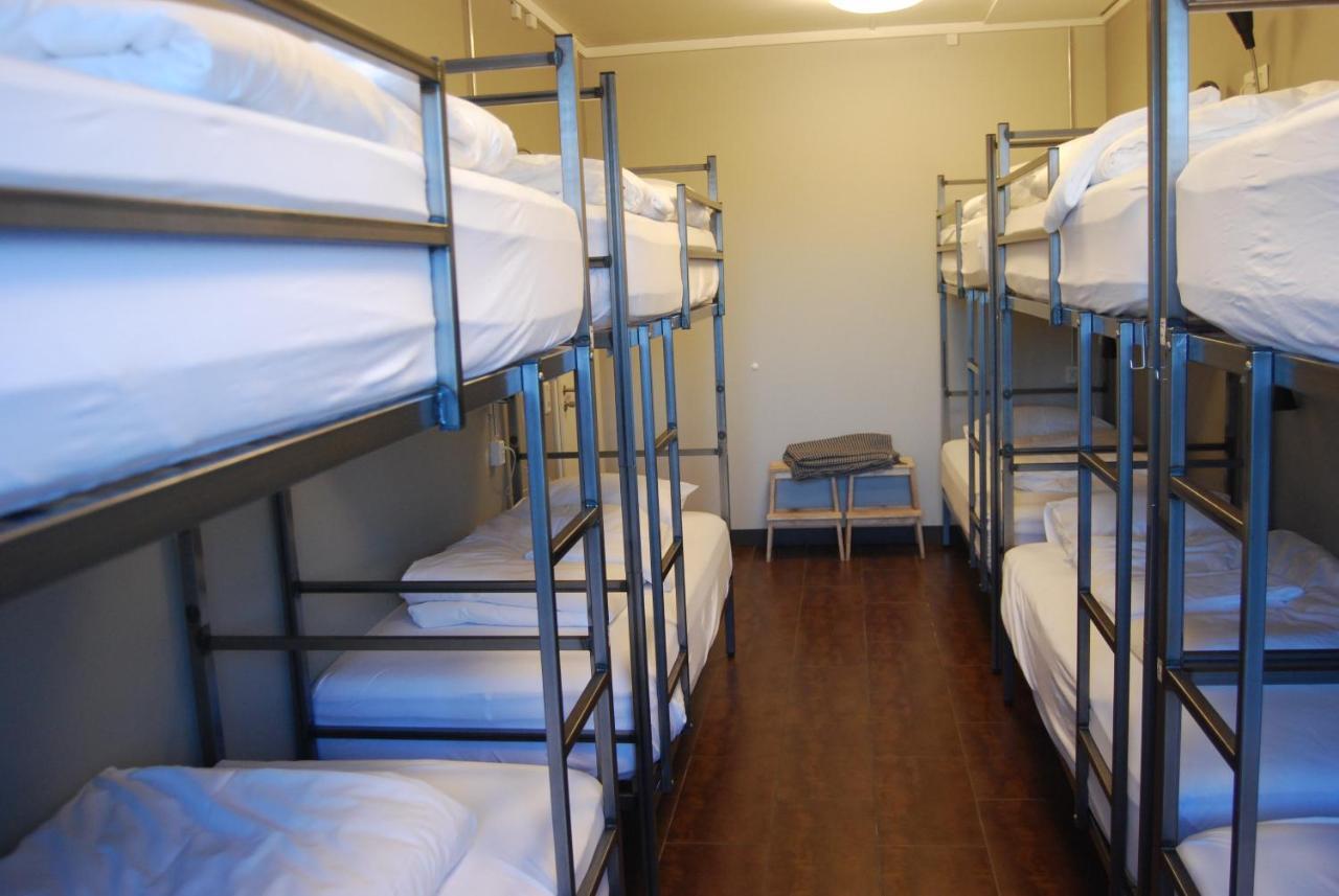 Tehusith Hostel & Guesthouse エイイルススタジル エクステリア 写真