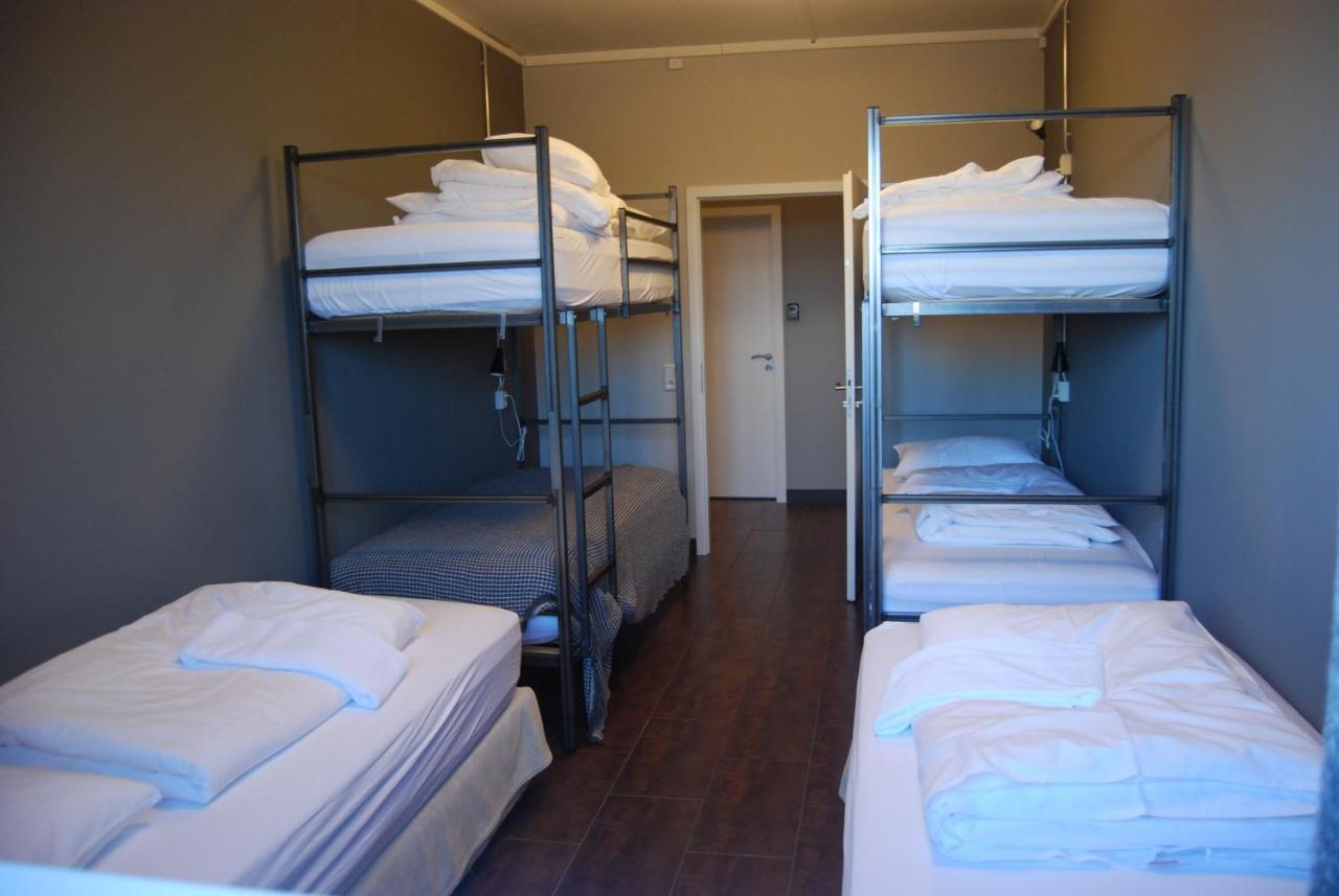 Tehusith Hostel & Guesthouse エイイルススタジル エクステリア 写真