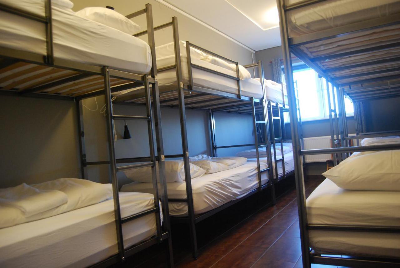 Tehusith Hostel & Guesthouse エイイルススタジル エクステリア 写真